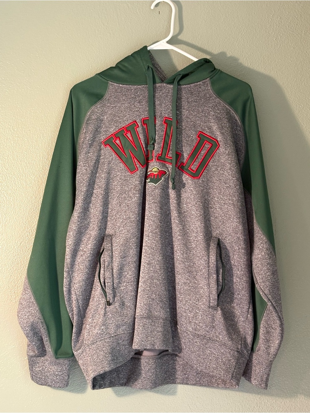 MN Wild Men’s Sweatshirt